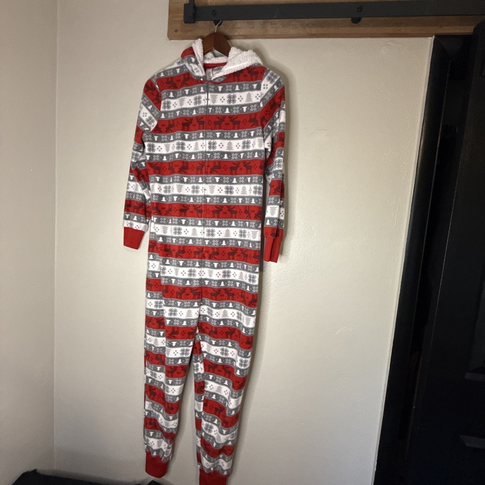 Holiday‎ Fam Jams Pajamas Women's Red and White Size Large